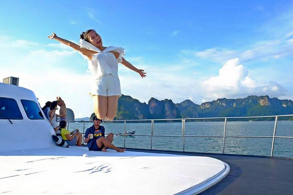 ล่องเรือหรู Livelife ดูพระอาทิตย์ตกที่กระบี่