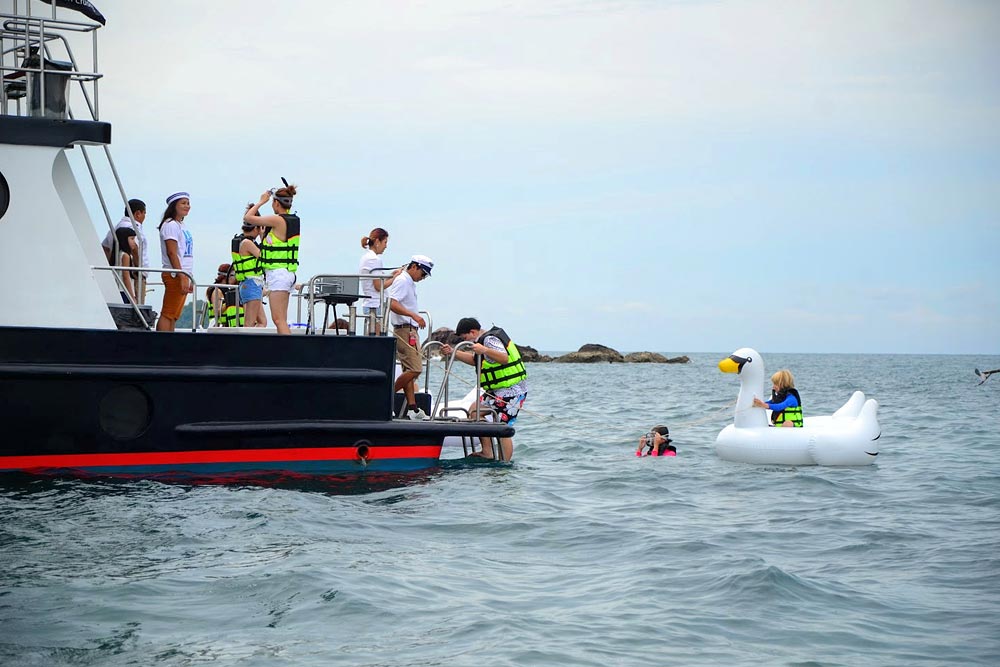 ล่องเรือหรู Livelife ดูพระอาทิตย์ตกที่กระบี่