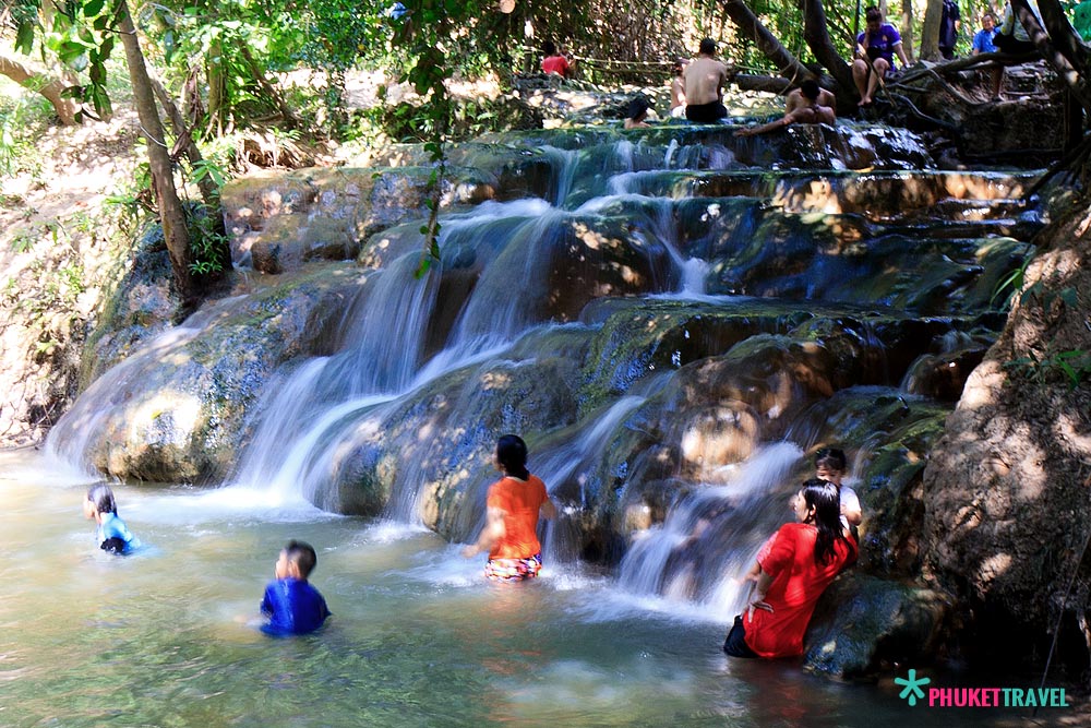 ทัวร์น้ำตกร้อน สระมรกต วัดถ้ำเสือ