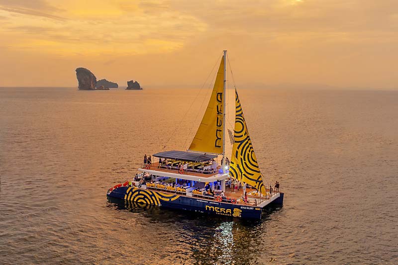 ทัวร์ล่องเรือยอร์ชกระบี่ Meka Catamaran