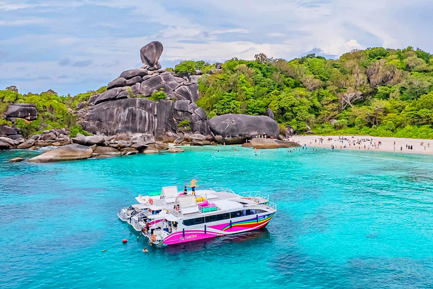 ทัวร์หมู่เกาะสิมิลันโดยเรือเร็วสปีดโบ๊ท กับ Love Andaman หรือ Seastar Andaman