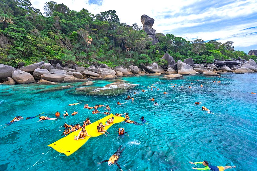 ทัวร์หมู่เกาะสิมิลันโดยเรือเร็วสปีดโบ๊ท กับ Love Andaman หรือ Seastar Andaman