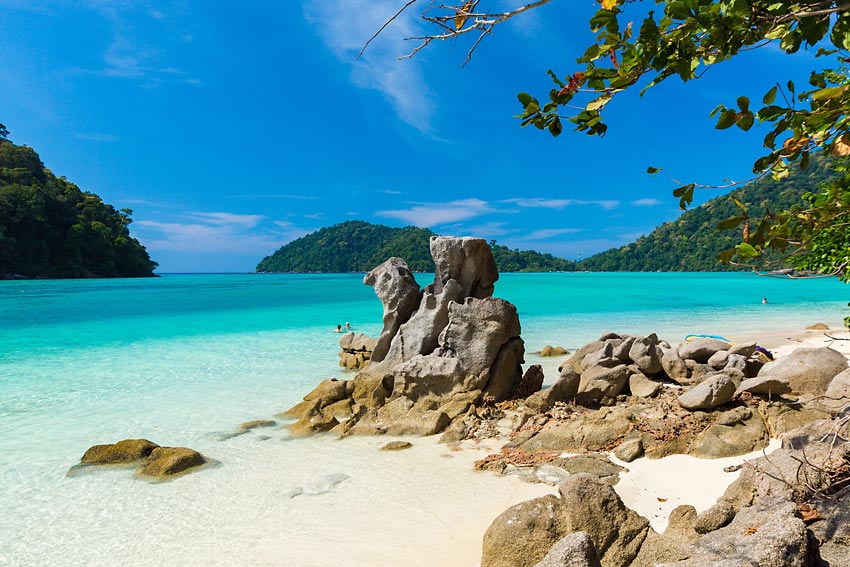 ทัวร์หมู่เกาะสุรินทร์ โดยเรือเร็วสปีดโบ๊ทกับ Love Andaman หรือ Seastar Andaman