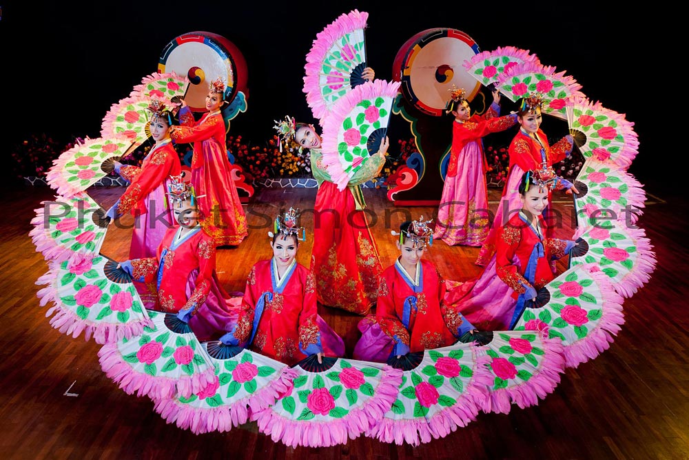 โชว์ภูเก็ต ไซม่อน คาบาเรต์