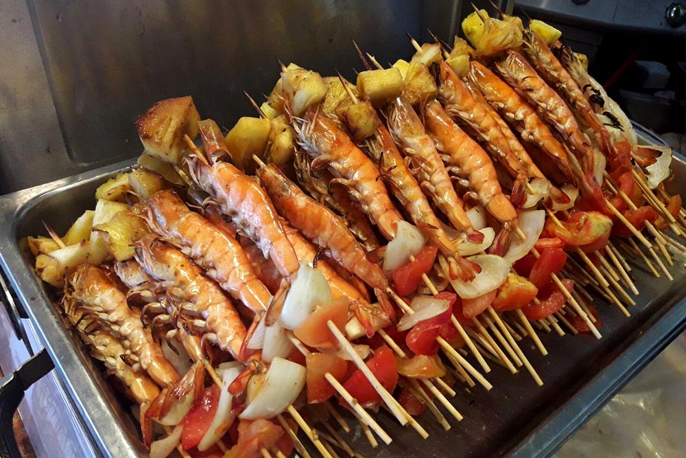 ล่องเรือใบ เกาะไม้ท่อน เต็มวัน เช้า/บ่าย