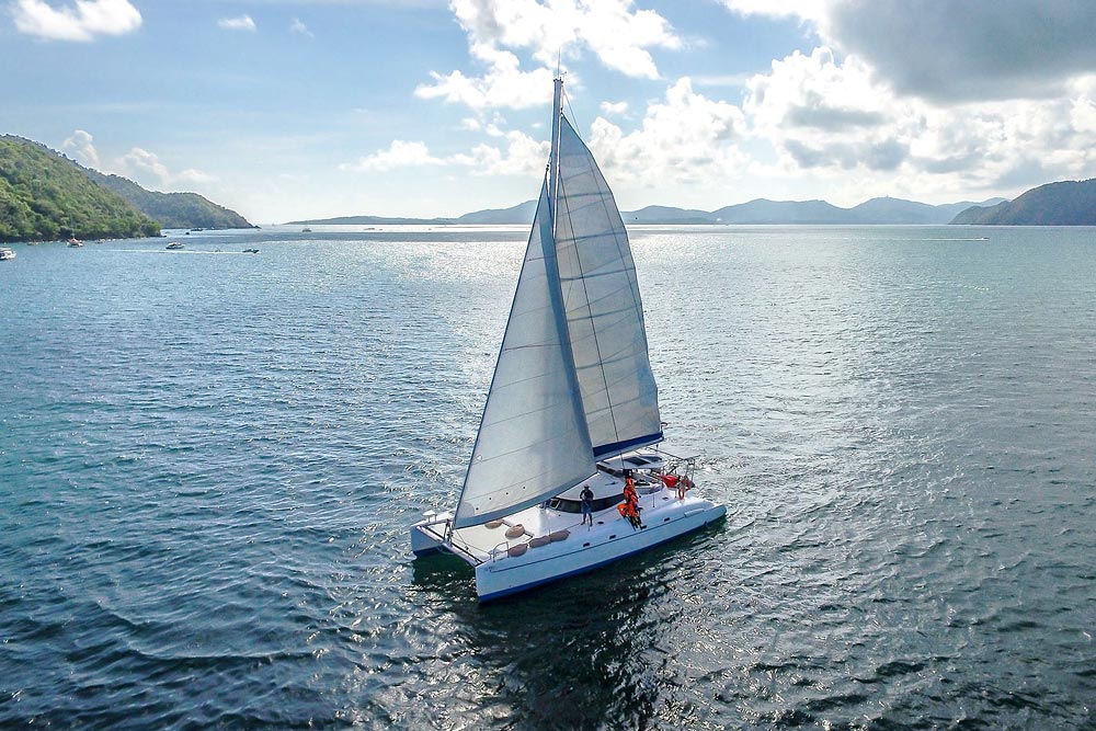 ล่องเรือใบ เกาะไม้ท่อน เต็มวัน เช้า/บ่าย