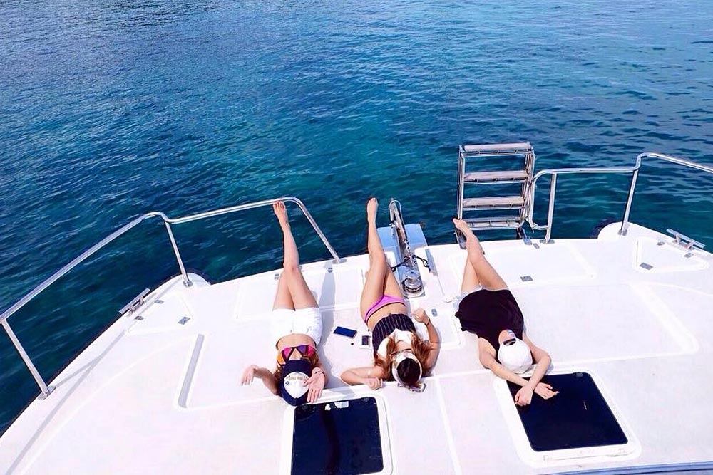 ล่องเรือใบ เกาะไม้ท่อน เต็มวัน เช้า/บ่าย