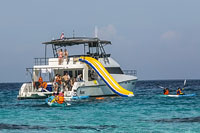 ล่องเรือ Discover Catamaran ทัวร์เกาะราชา เกาะไม้ท่อน