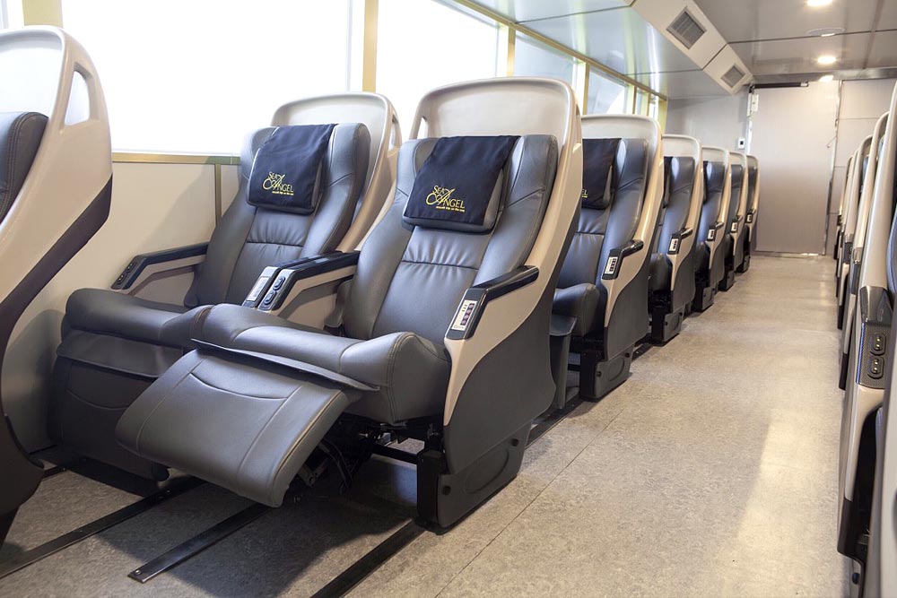 ทัวร์เกาะพีพีเรือใหญ่ ซีแองเจิ้ล บียอนด์ Sea Angel Beyond Cruise