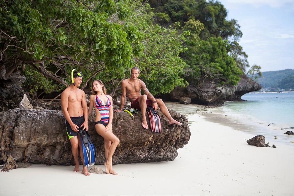 ทัวร์เกาะพีพีเรือใหญ่ ซีแองเจิ้ล บียอนด์ Sea Angel Beyond Cruise